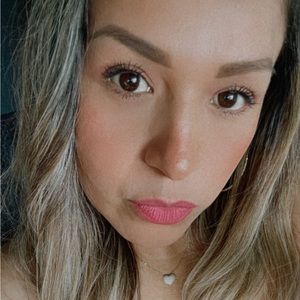 Meet your Posher, Leticia